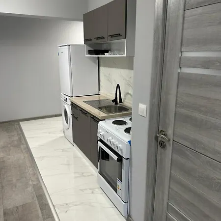 - весела улица Apartment